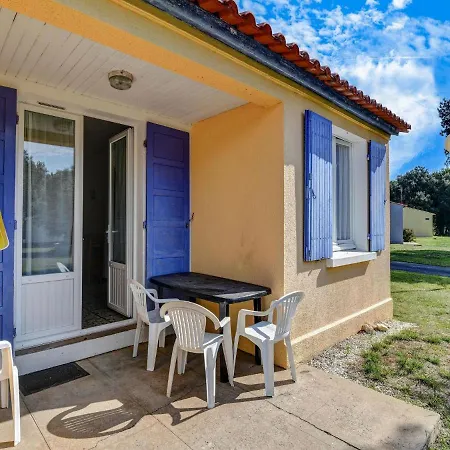 Gite In A Holiday Park With Swimming Pool * Saint-Savinien
